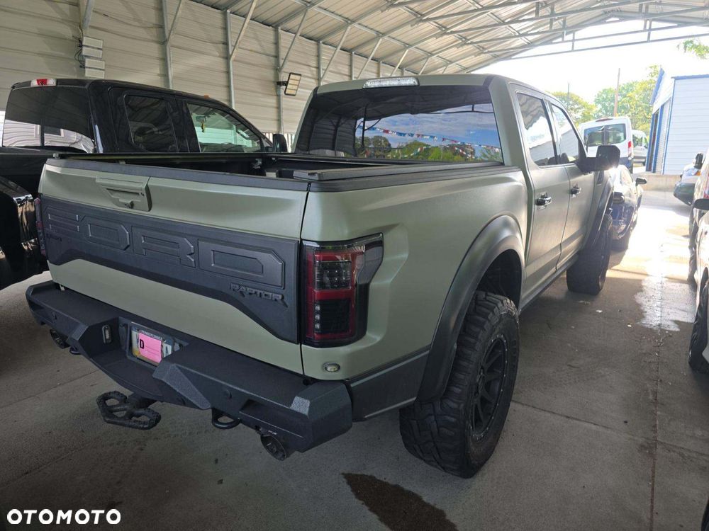 Ford F150 - 4
