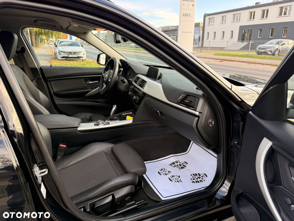 BMW Seria 3 318d Sport Line - 10