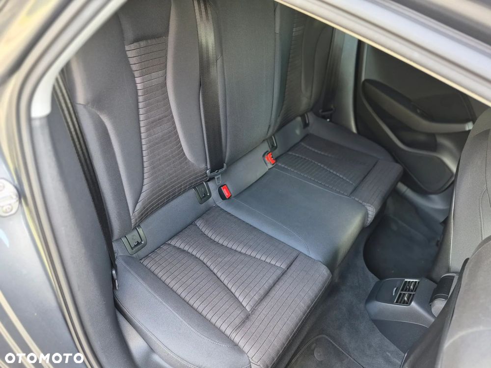 Audi A3 Limousine 1.6 TDI S tronic design - 23