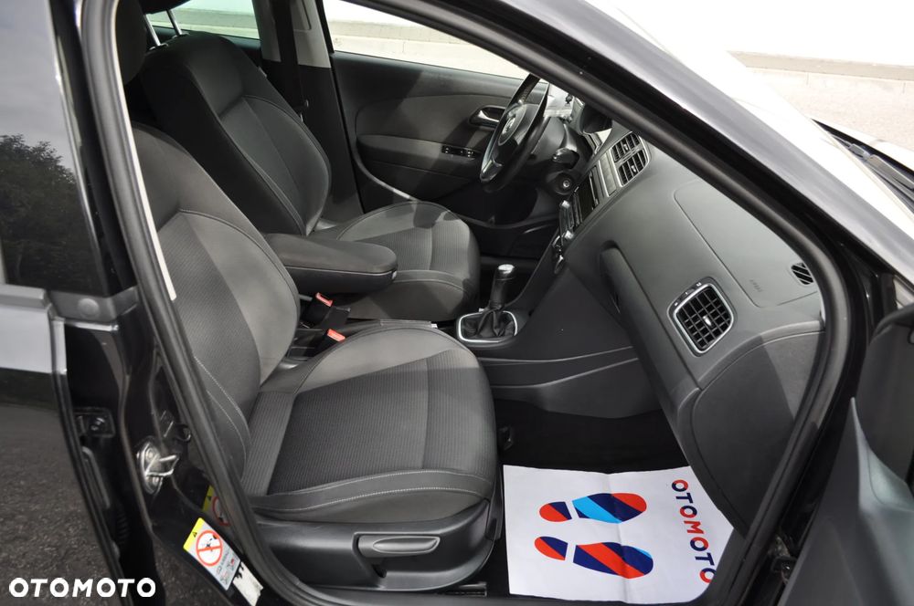 Volkswagen Polo - 16