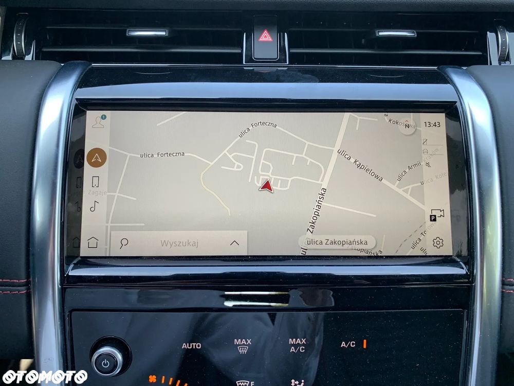 Land Rover Discovery Sport 2.0 D200 mHEV R-Dynamic SE - 13