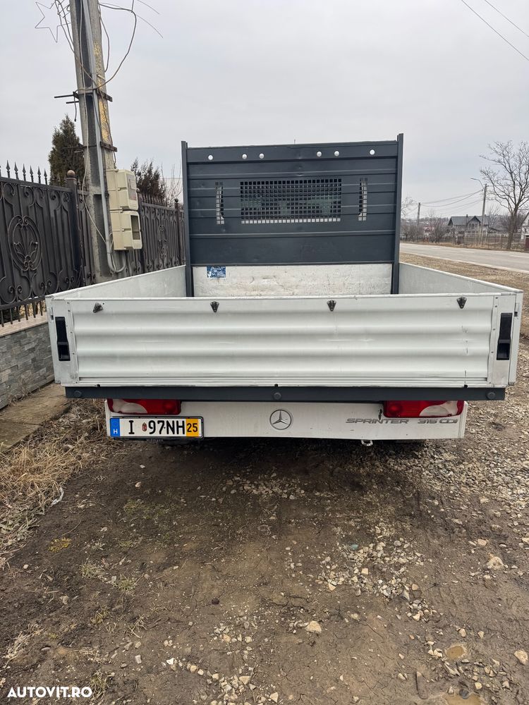 Mercedes-Benz Sprinter - 4