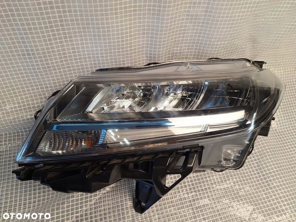 suzuki vitara III  lift reflektor lampa lewa full led orginal demont eu - 1