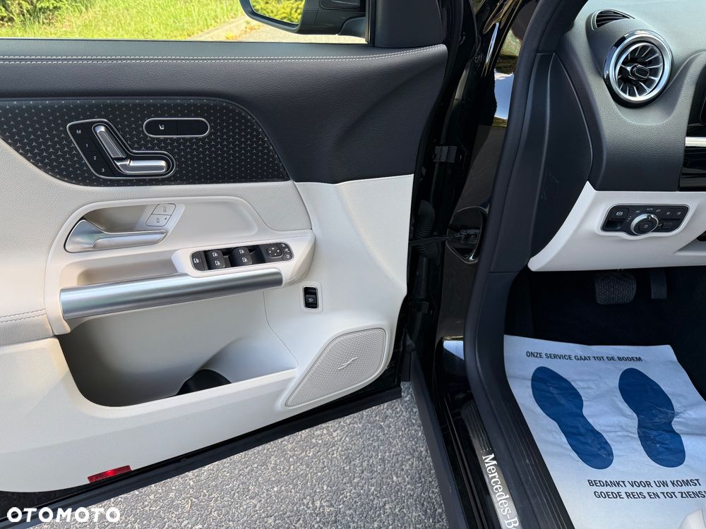 Mercedes-Benz GLA 250 4Matic 8G-DCT Edition AMG Line - 21