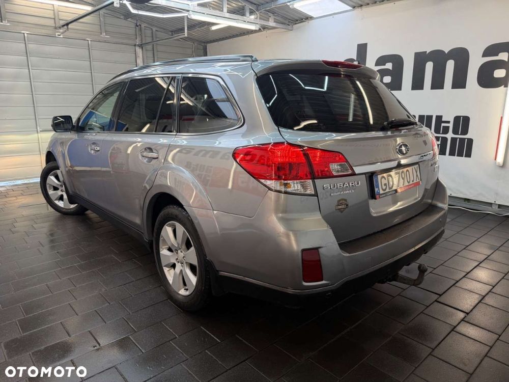 Subaru Outback - 13