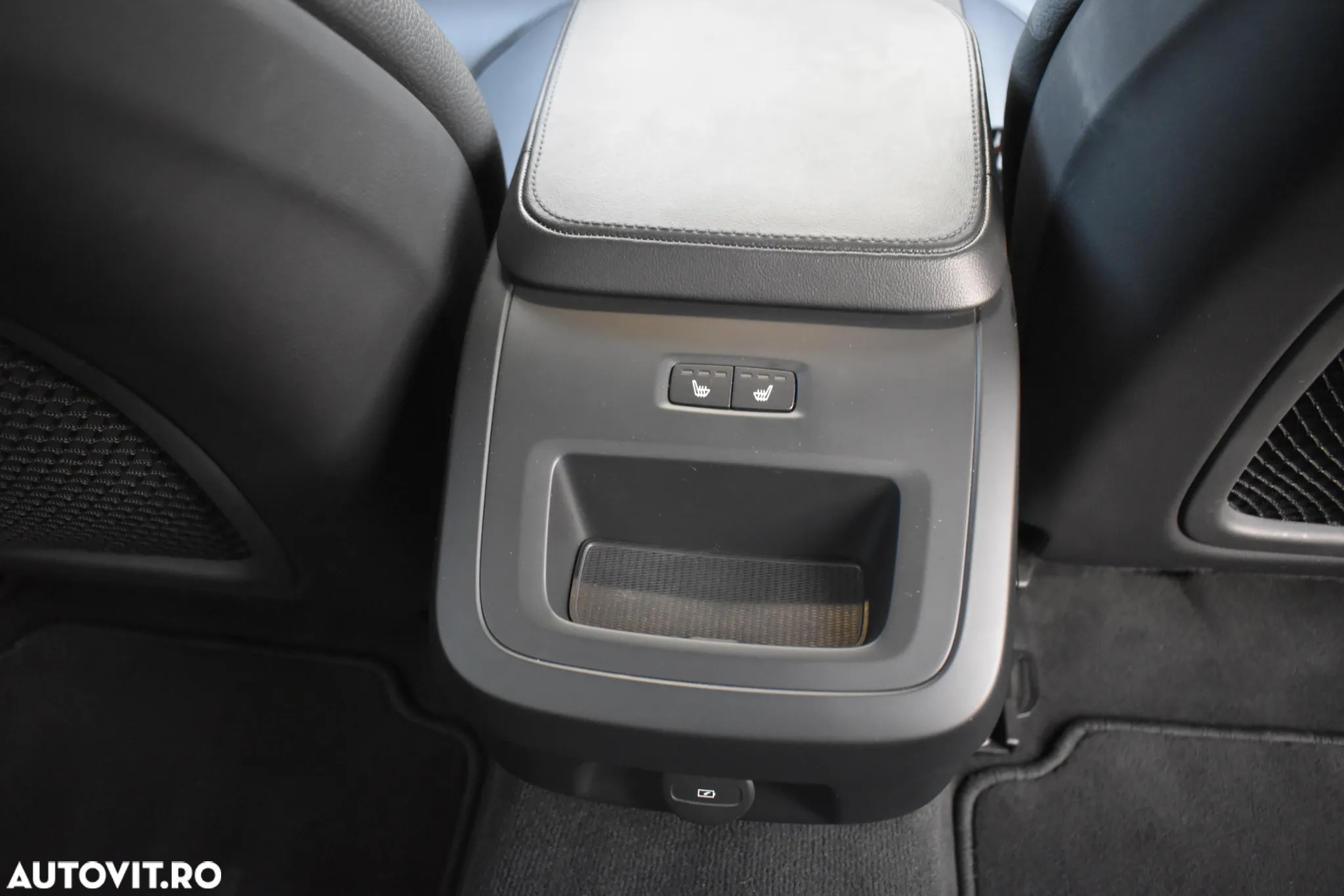 Volvo S90 - 26