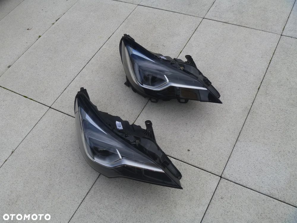 OPEL ASTRA V K REFLEKTOR FULL LED PRAWY ŁADNY - 2