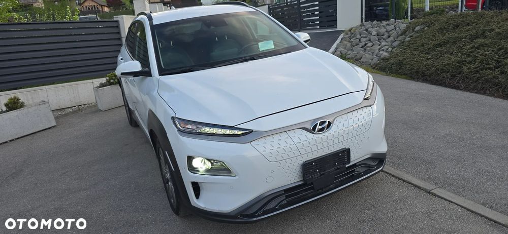 Hyundai Kona Premium - 23