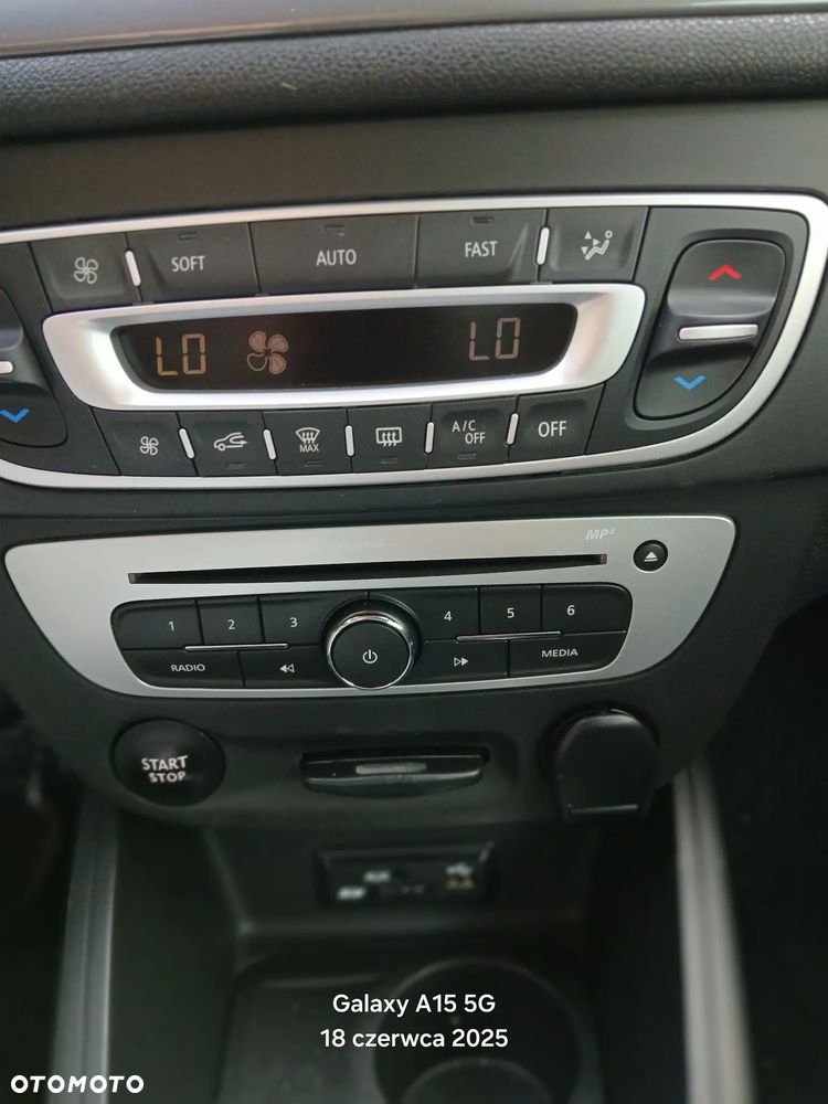 Renault Megane ENERGY TCe 115 Start & Stop Authentique - 12