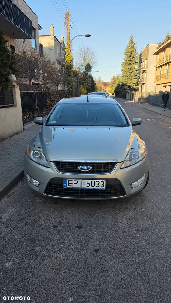 Ford Mondeo 1.6 Ambiente - 1