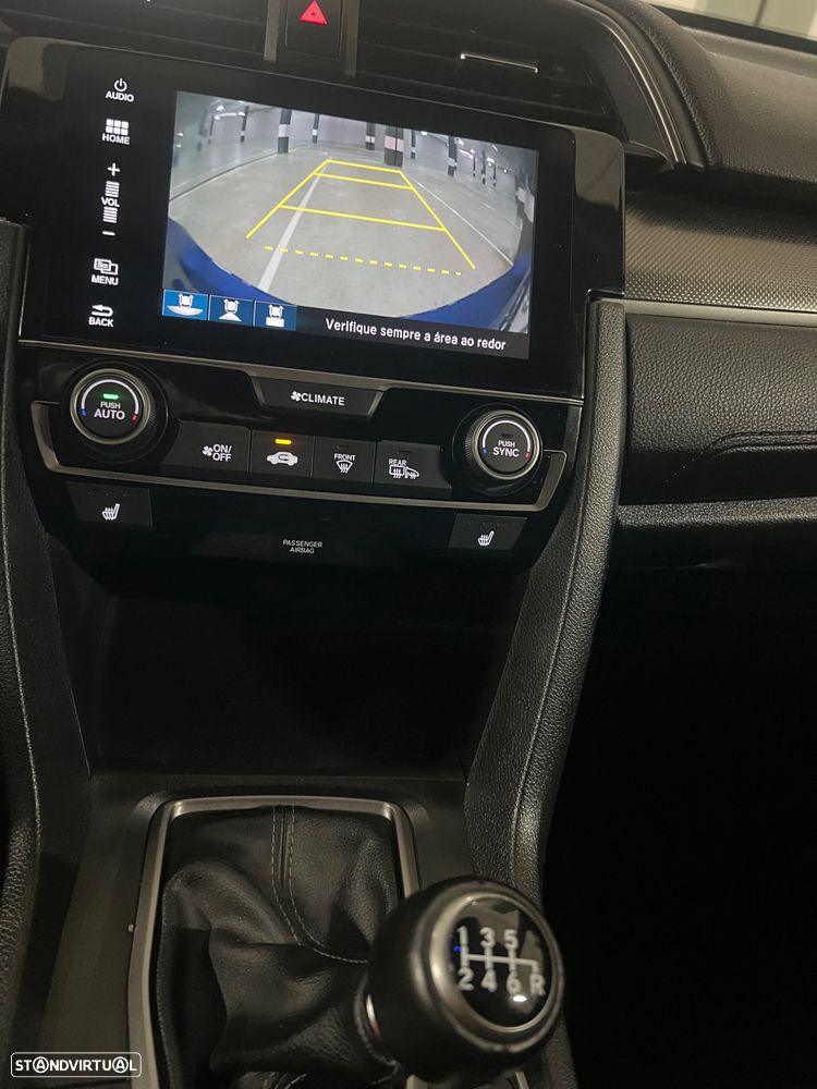 Honda Civic 1.0 i-VTEC Elegance - 24
