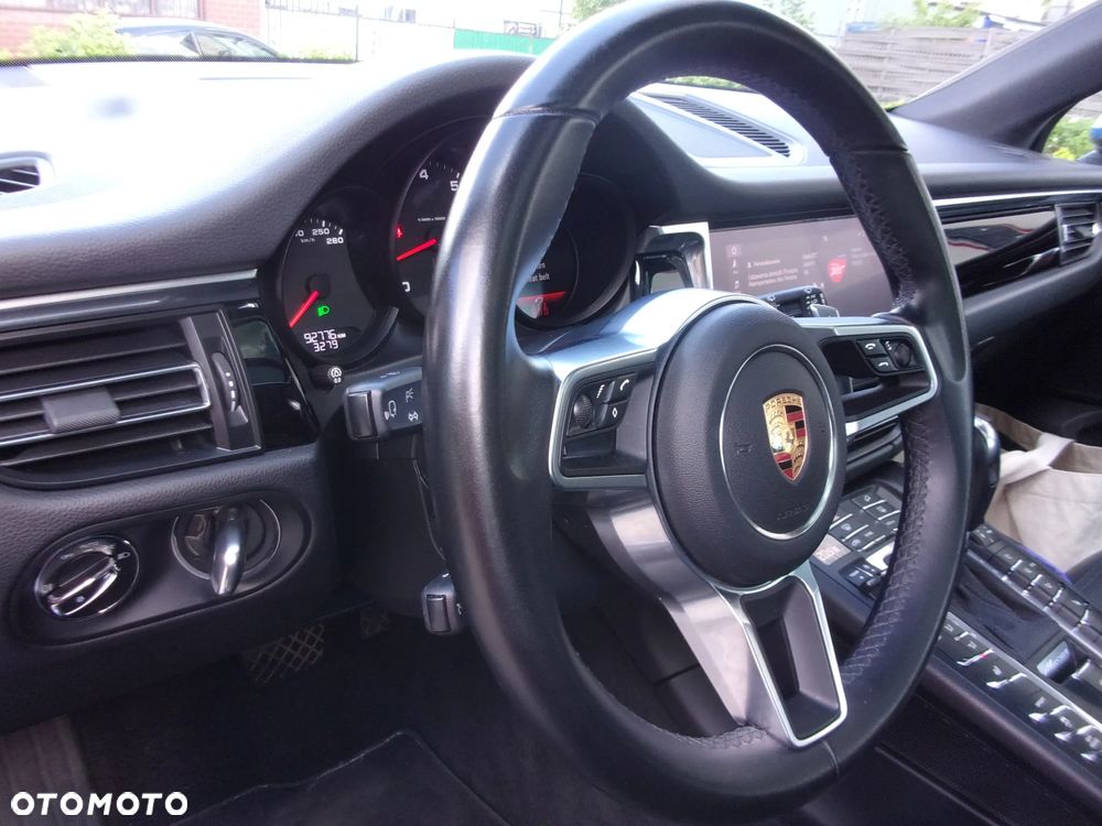 Porsche Macan - 19