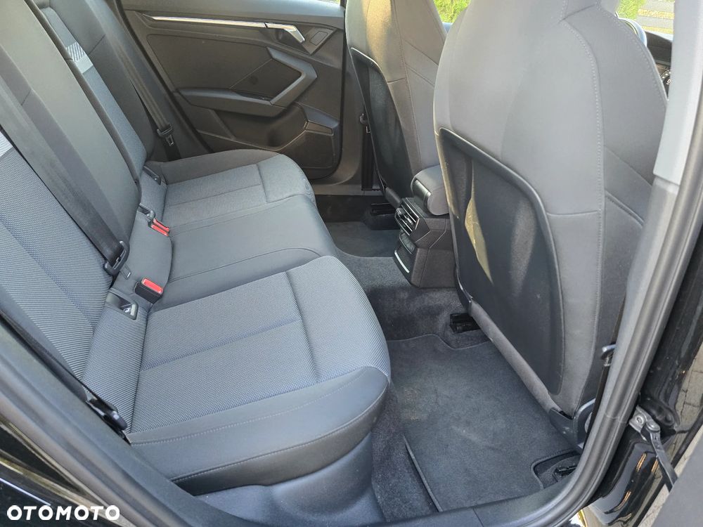 Audi A3 Sportback 35 TFSI Sport - 19