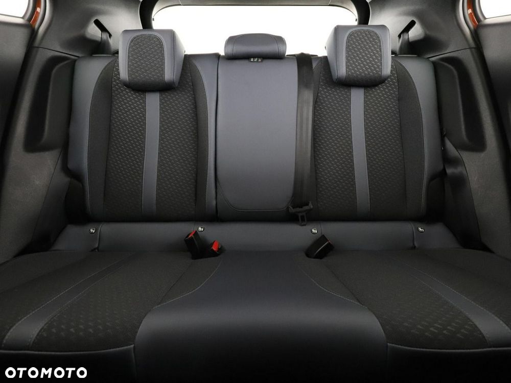 Peugeot 2008 1.5 BlueHDi Allure Pack S&S EAT8 - 19