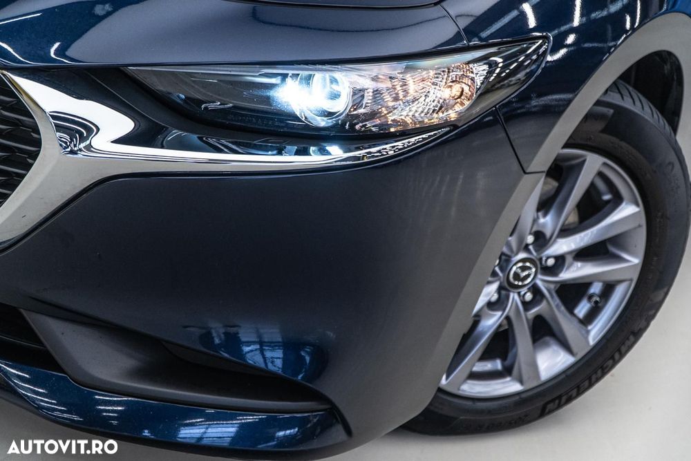 Mazda 3 FASTBACK e-SKYACTIV-G 122 M HYBRID EXCLUSIVE-LINE - 31