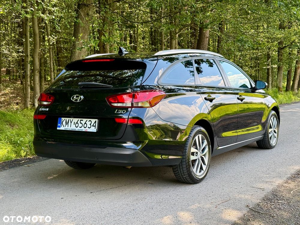 Hyundai i30 1.6 D Comfort DCT - 10