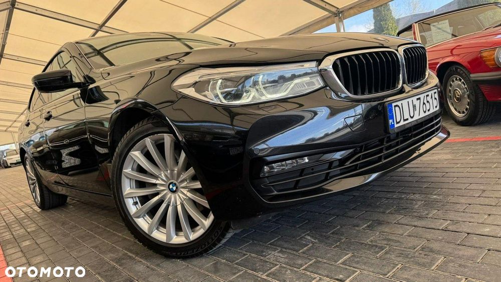 BMW 6GT - 8