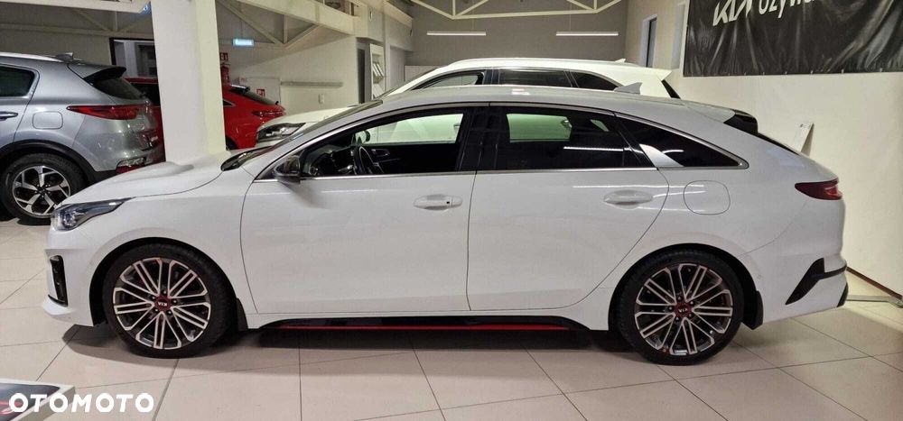 Kia ProCeed 1.6 T-GDI GT DCT - 2