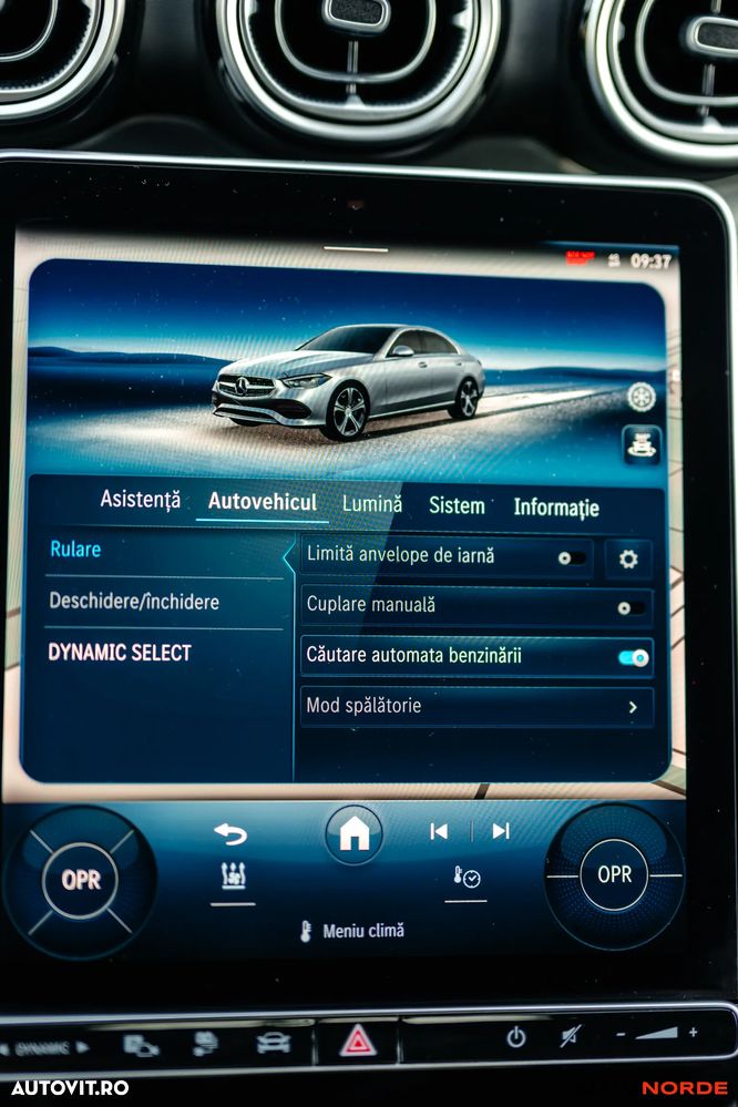 Mercedes-Benz C 300 e 9G-TRONIC AMG Line - 29