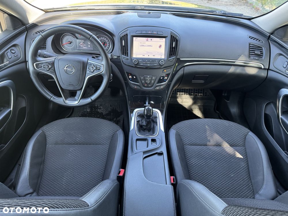Opel Insignia - 8