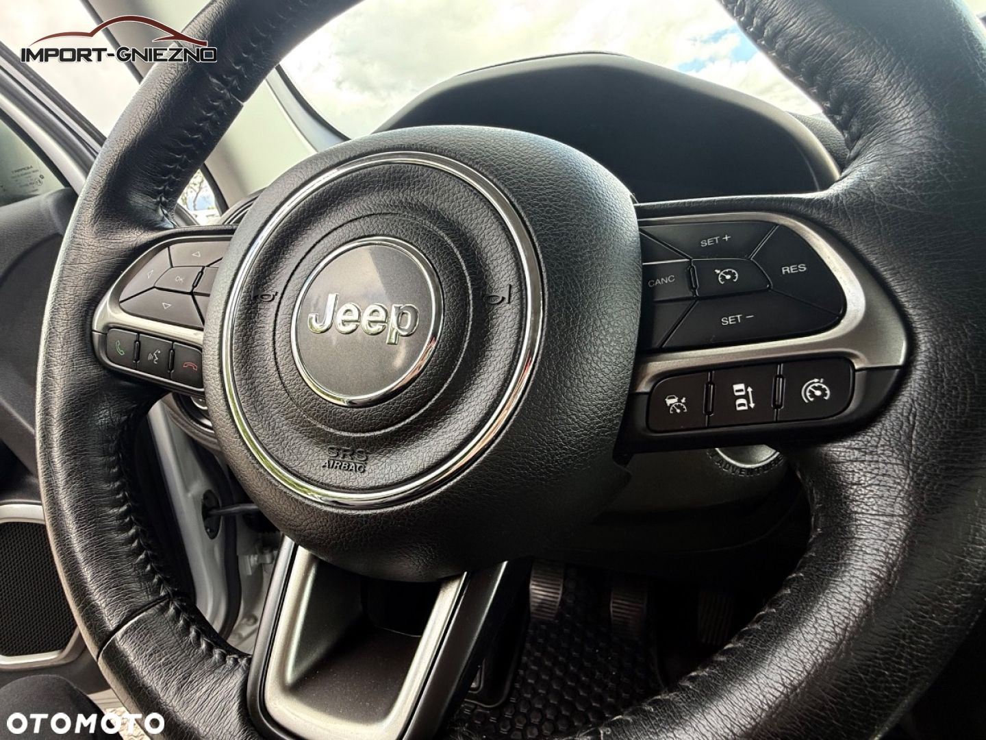 Jeep Renegade - 14