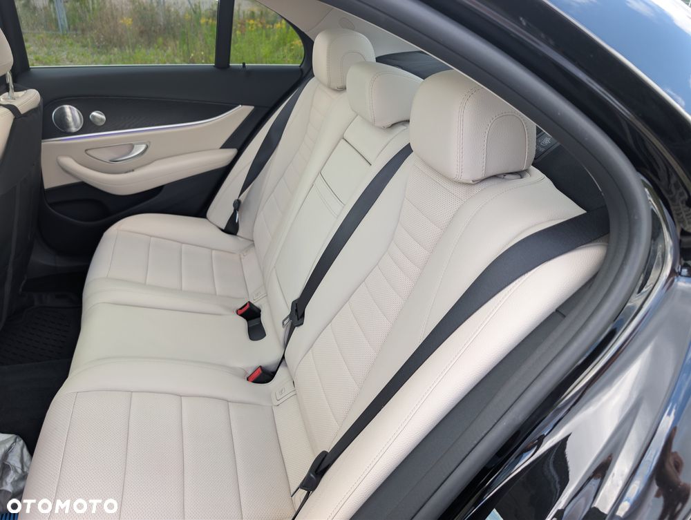 Mercedes-Benz Klasa E 220 d 4-Matic Avantgarde - 2