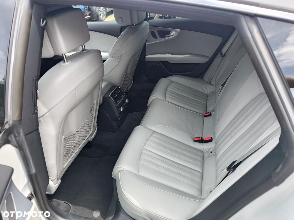 Audi A7 Sportback - 13