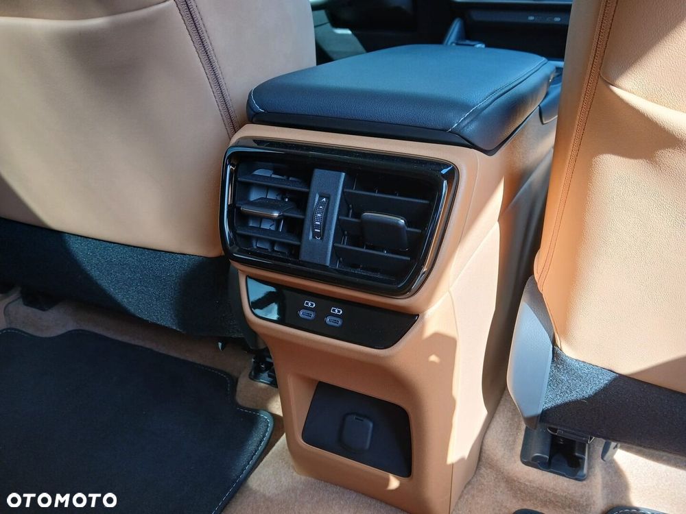 Lexus RZ 300e Prestige - 39
