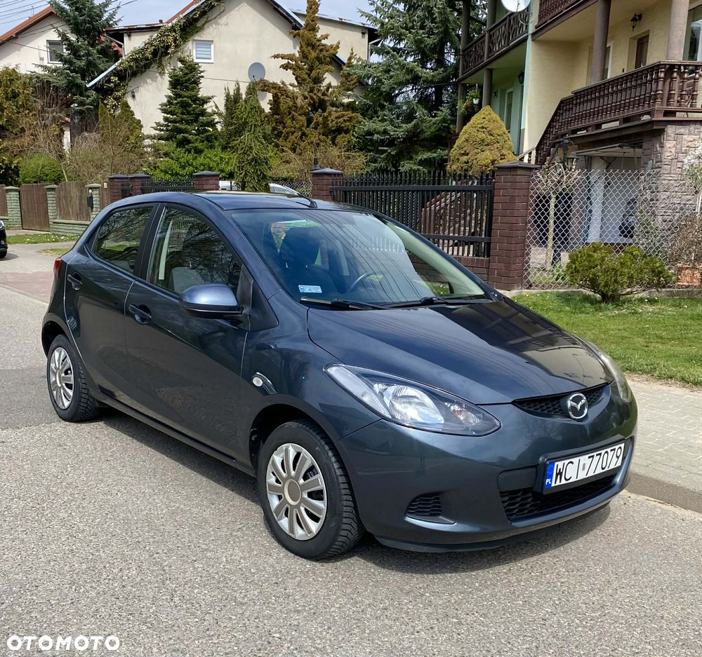 Mazda 2 - 4