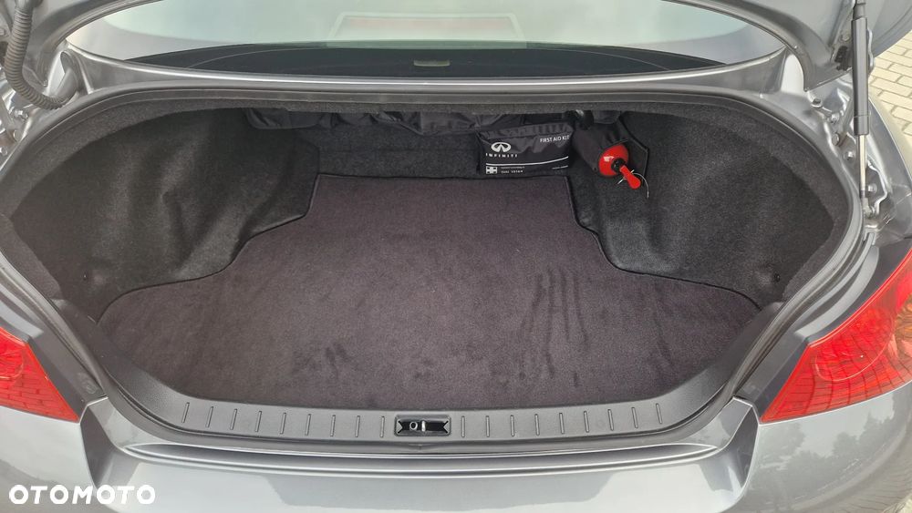 Infiniti G G37 GT Premium AWD - 30