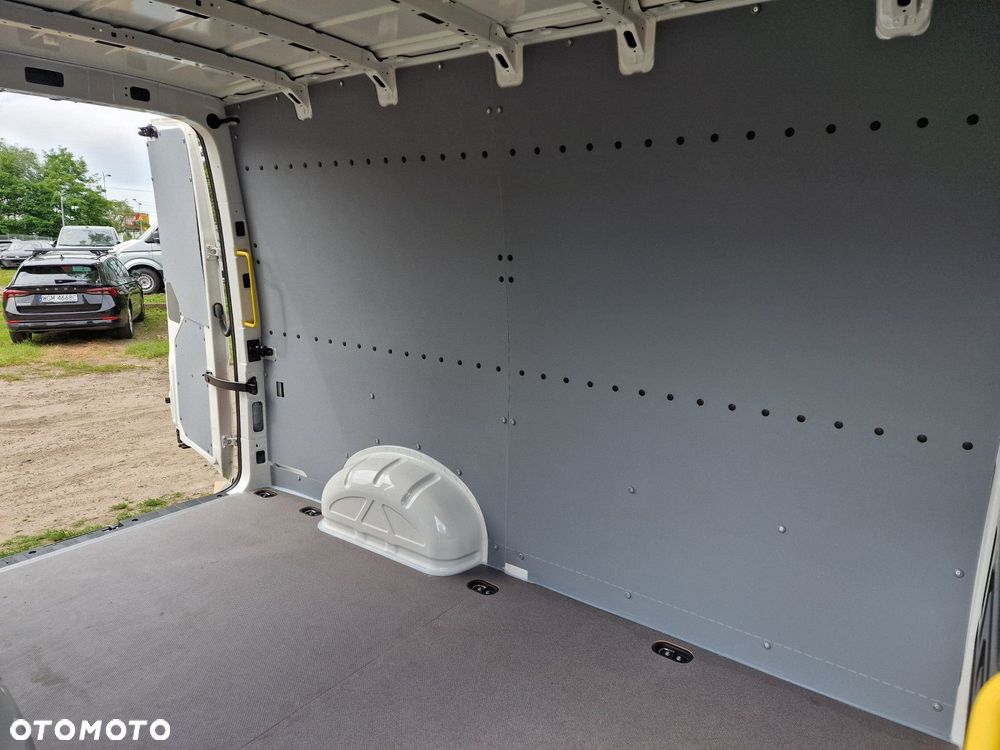Volkswagen Crafter - 10