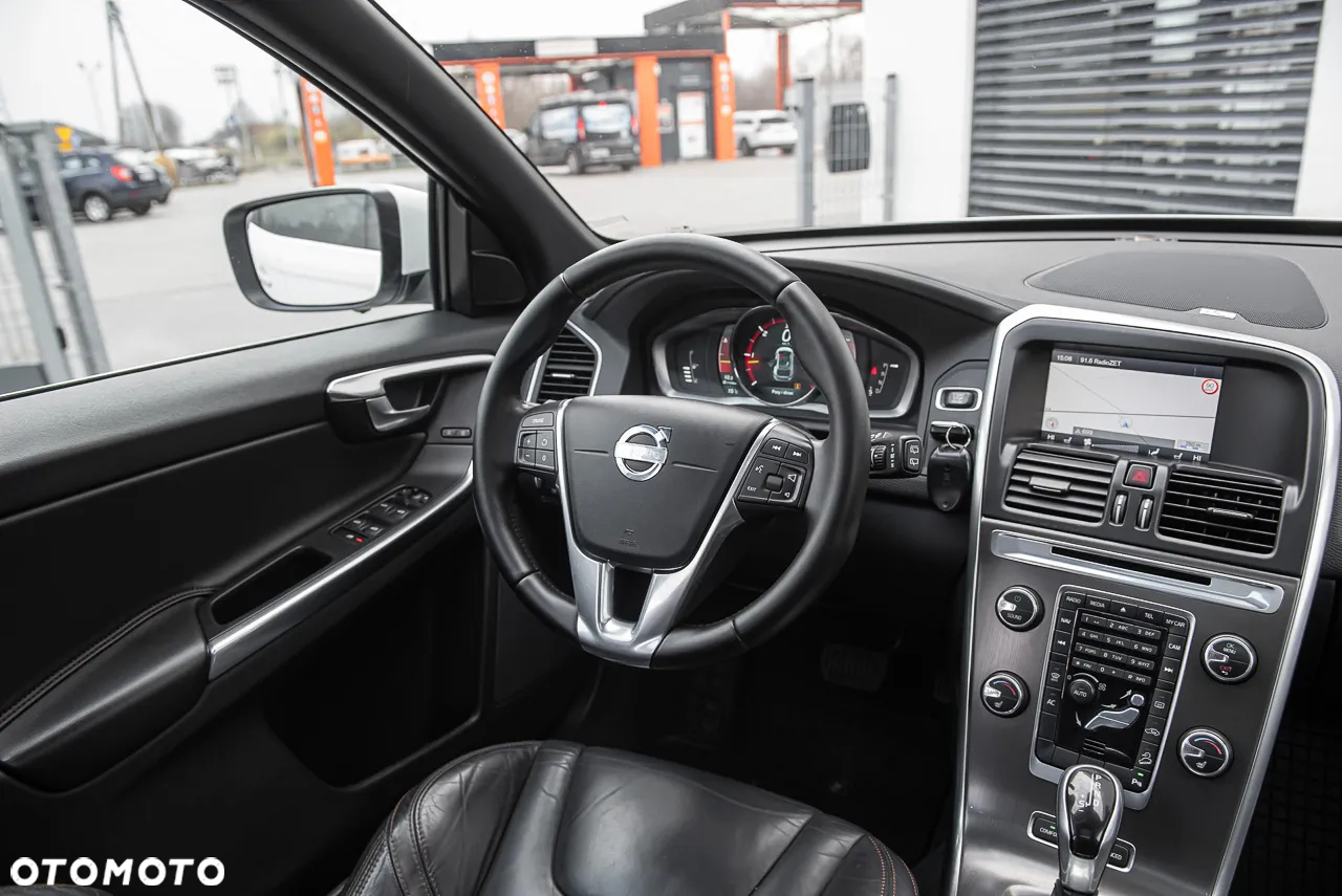 Volvo XC 60 D5 AWD Summum - 26