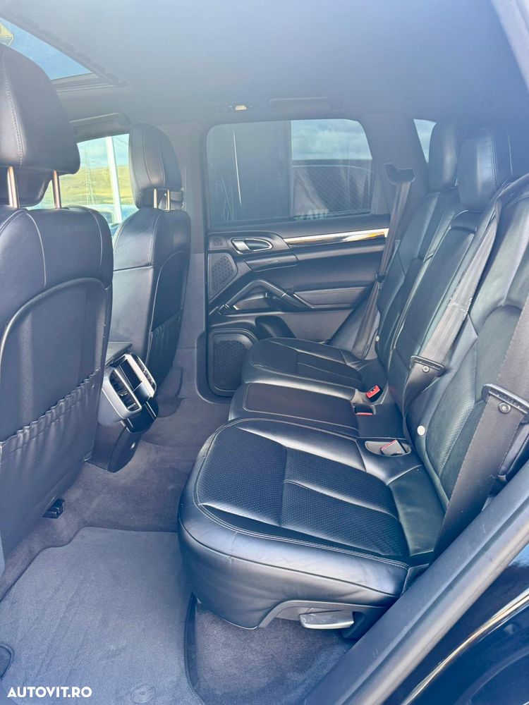 Porsche Cayenne Diesel Tiptronic S - 20