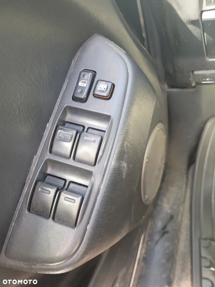 Toyota RAV4 2.0 VVT-i 4x4 - 4