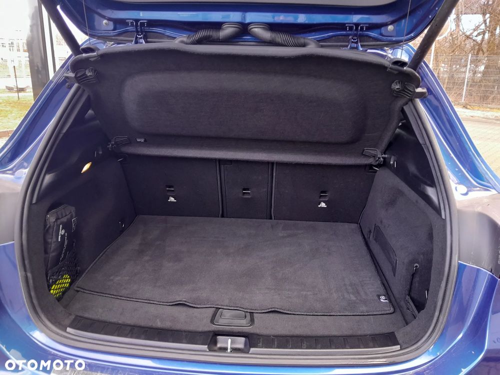 Mercedes-Benz GLA 200 AMG Line - 17