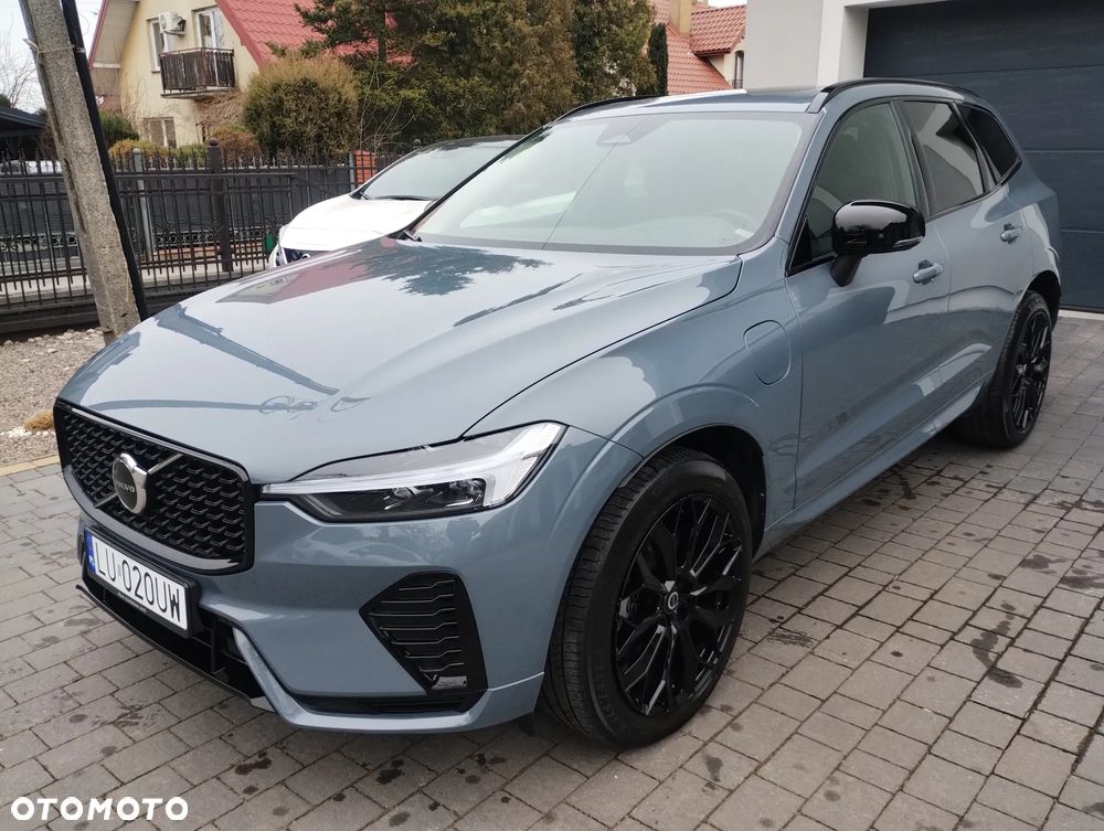 Volvo XC 60 T6 Plug-In Hybrid AWD Ultra Dark - 5