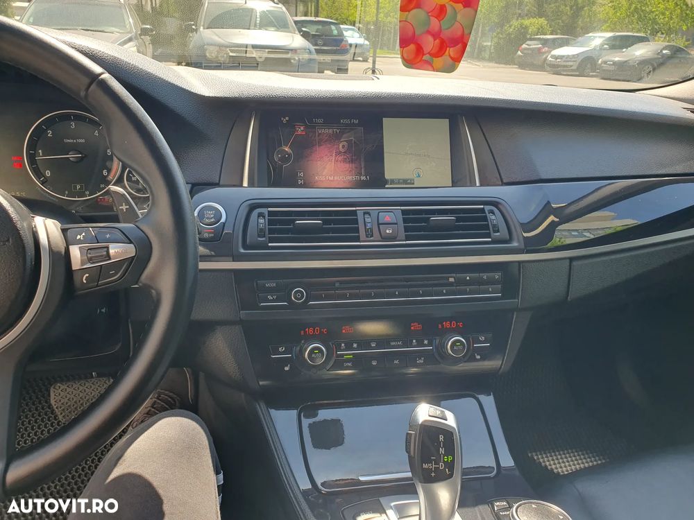 BMW Seria 5 520d Aut. Luxury Line - 11