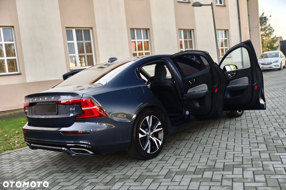Volvo S60 B4 B R-Design - 25