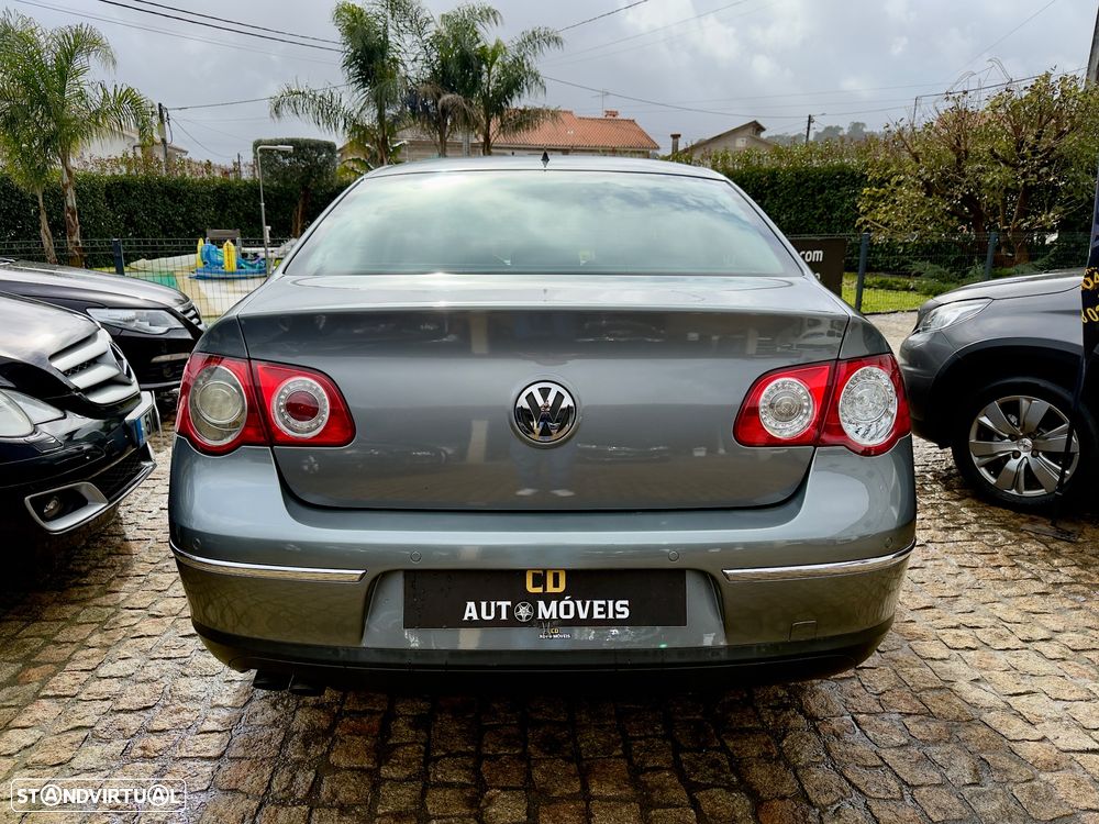 VW Passat 2.0 TDI Highline - 4