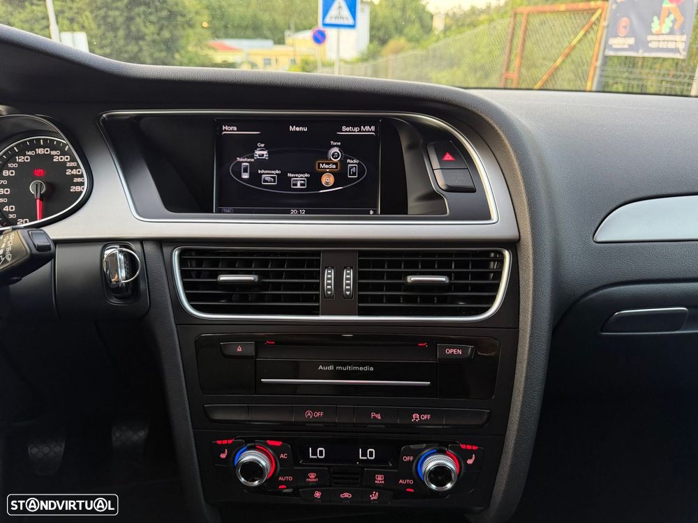 Audi A4 Avant 2.0 TDI Business Line - 25