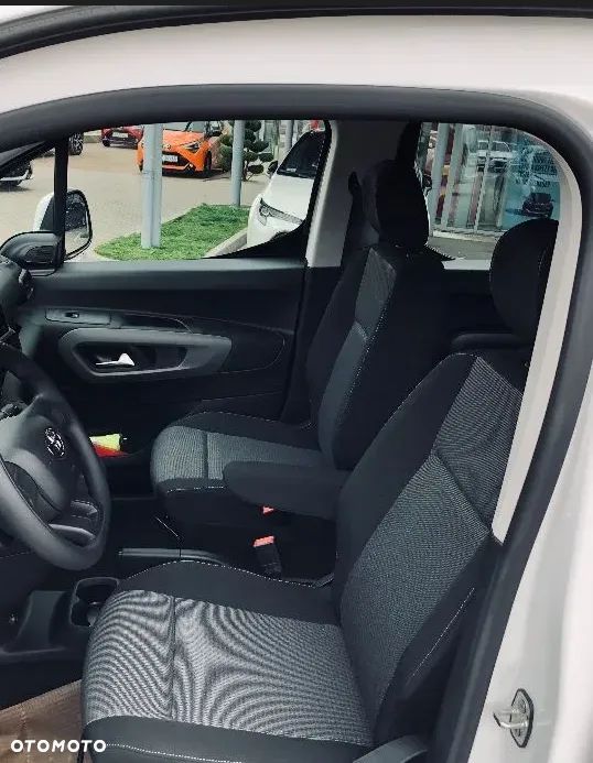 Toyota Proace City Verso Long 1.2 D-4T Business - 8