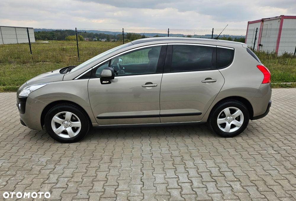 Peugeot 3008 2.0 HDi Premium+ - 12