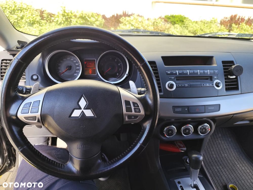 Mitsubishi Lancer 1.8 Instyle CVT - 26