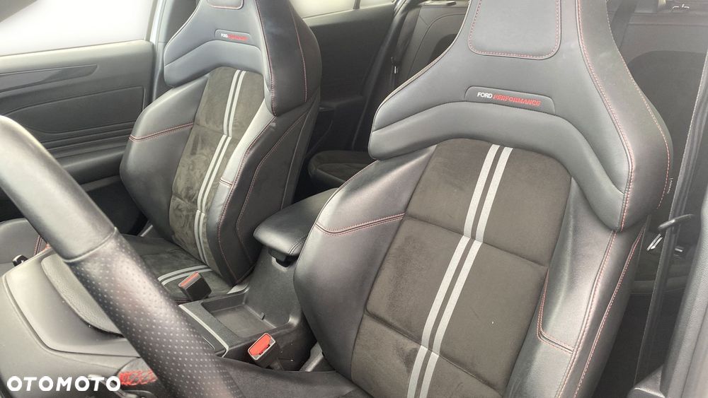Ford Focus 2.3 EcoBoost ST X - 11