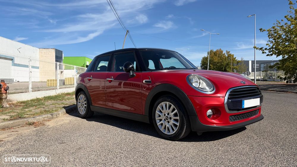 MINI 5 Portas Cooper D - 2