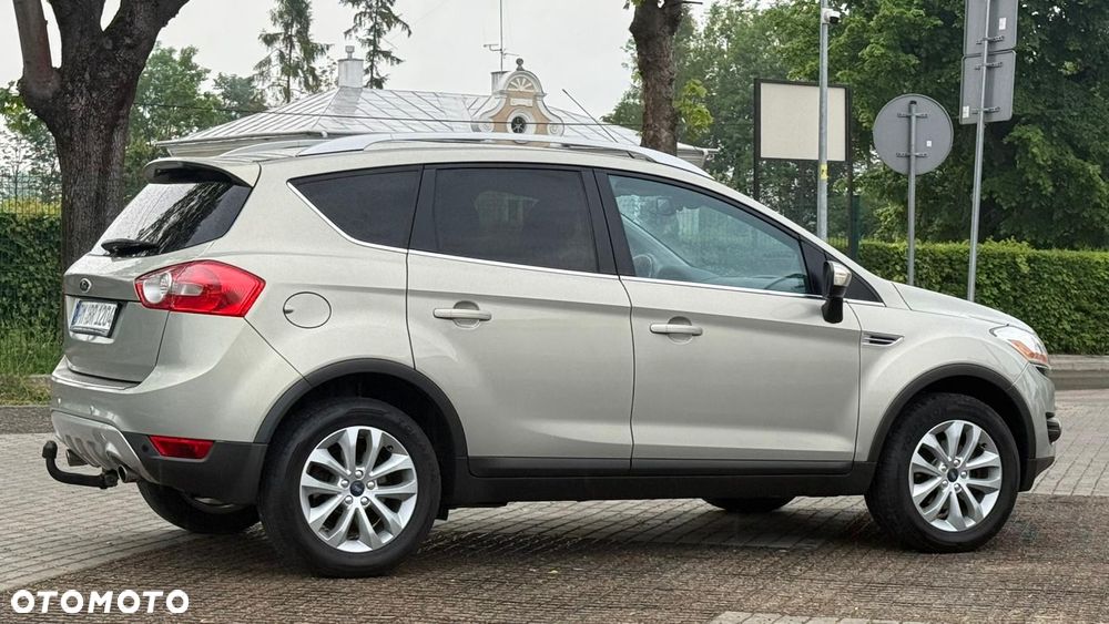 Ford Kuga 2.0 TDCi 4x4 Titanium - 33