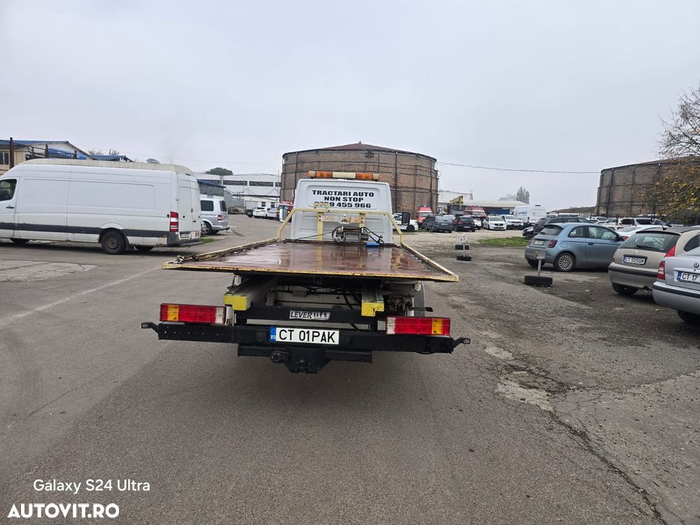 Mercedes-Benz Sprinter - 3