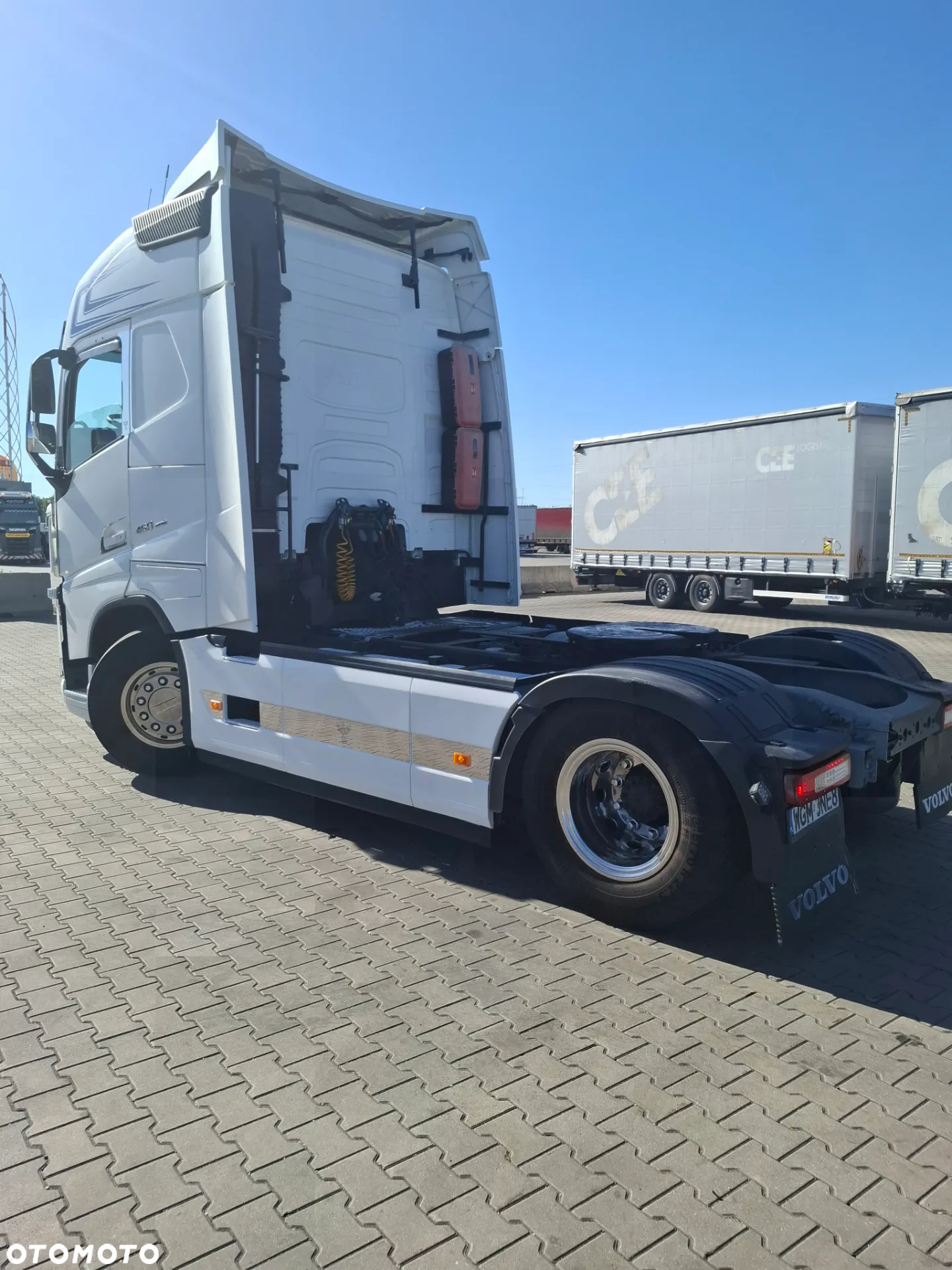 Volvo 460FH - 10
