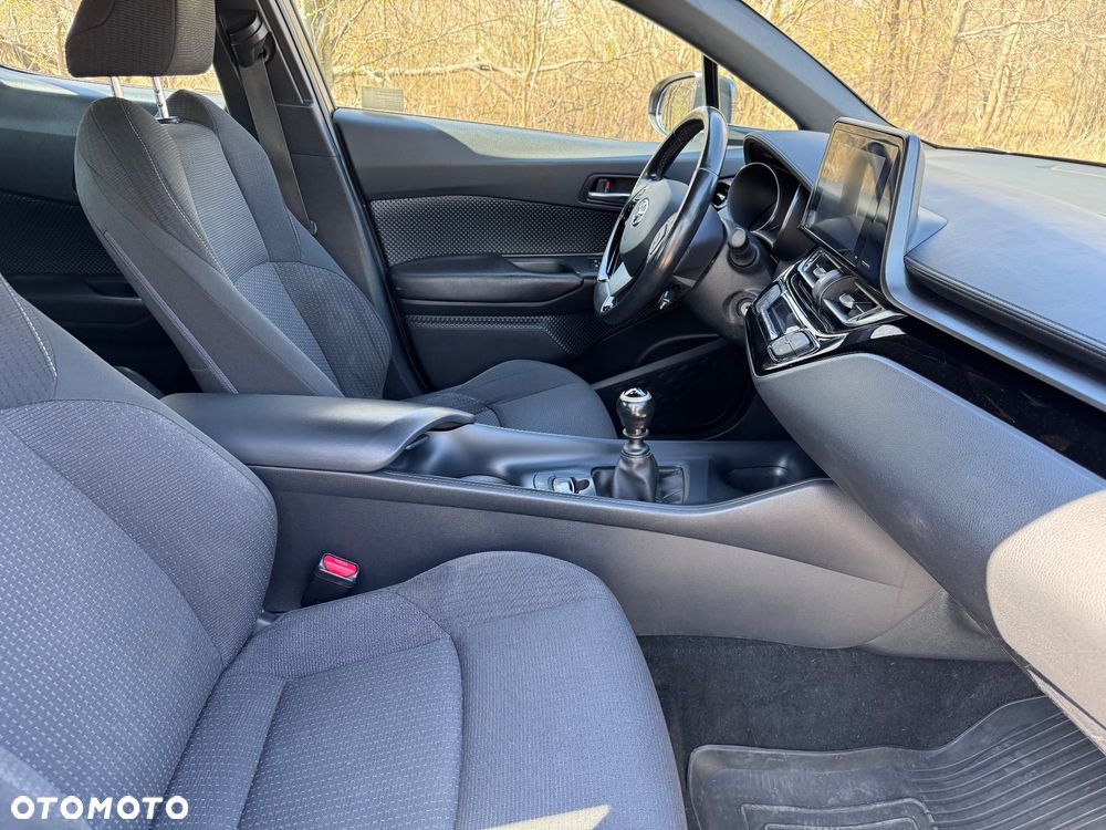 Toyota C-HR 1.2 T Dynamic - 8