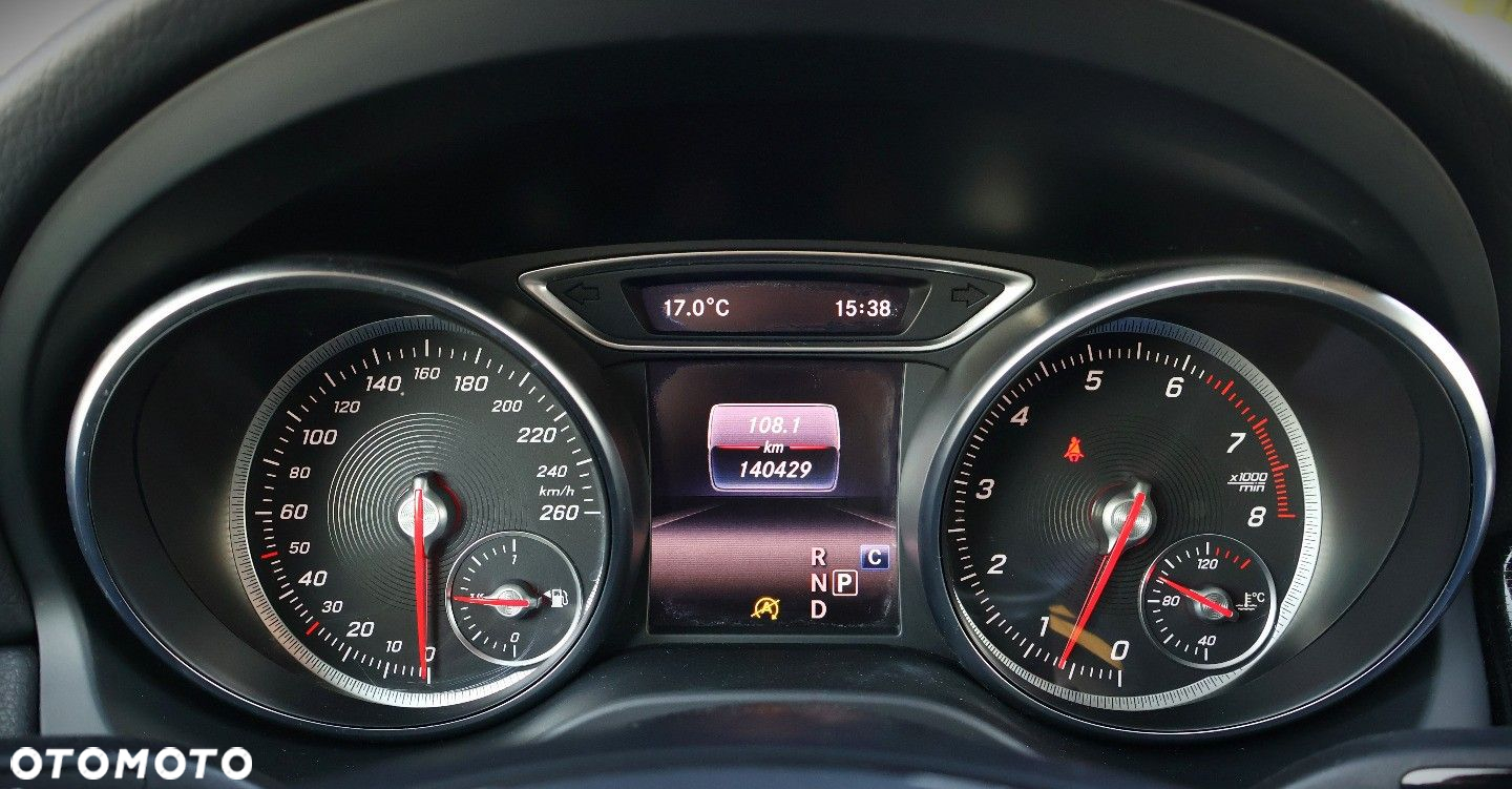 Mercedes-Benz CLA - 24